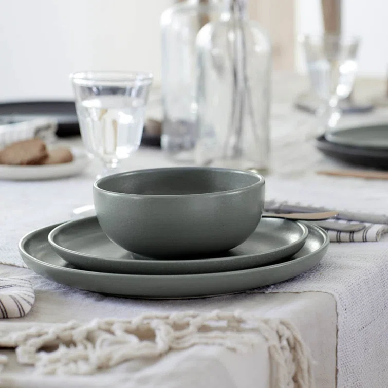Artichoke Green Matte Ceramic Microwave Safe Serving Bowl