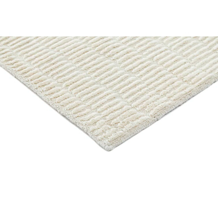 Debra Handmade Tufted Wool Area Rug in Ivory