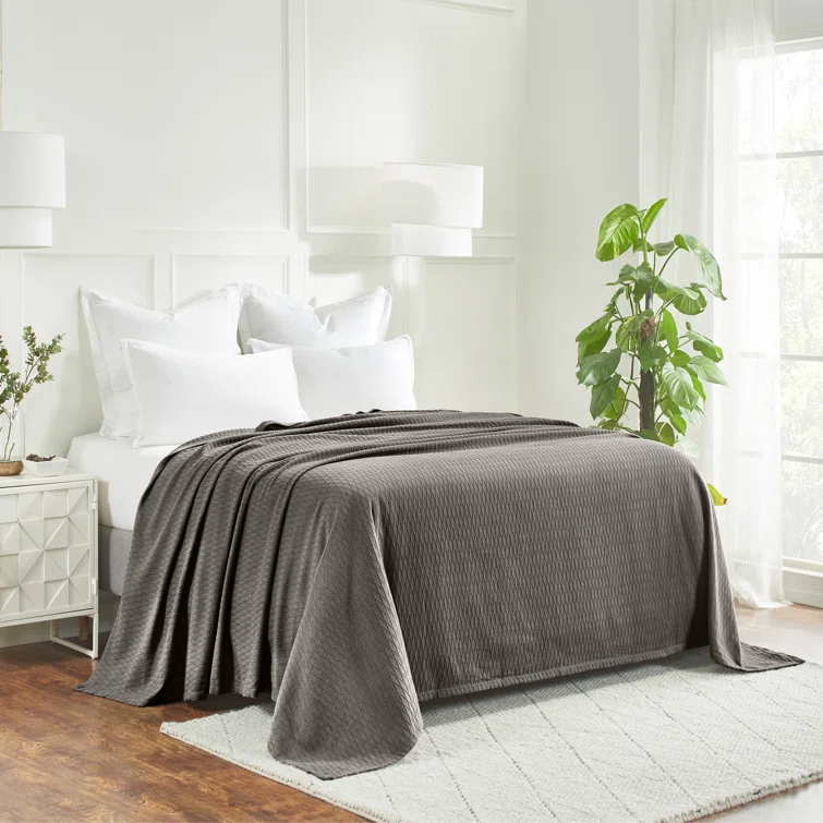 Superior Diamond Weave All-Season Bedding Cotton Throw Layering Blanket