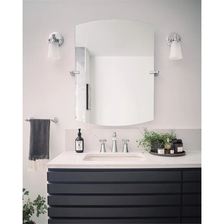 Flara Vanity 1-Light Bath Sconce