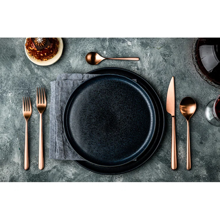 Linea Flatware