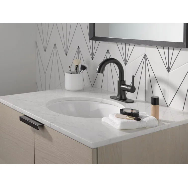 Trinsic Single Hole Pull Out Sprayer Bathroom Faucet, Single Handle Bathroom Sink Faucet