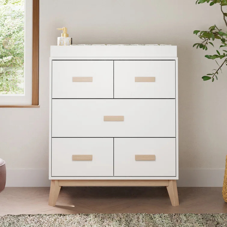 Scoot 3 Drawer Changing Table