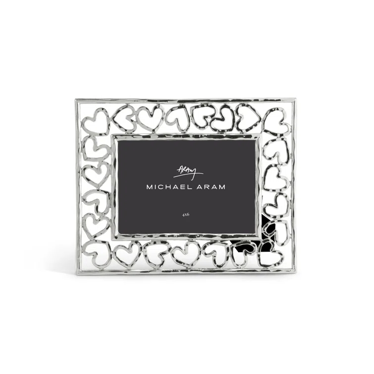 Silver 4x6 Heart Design Tabletop Photo Frame