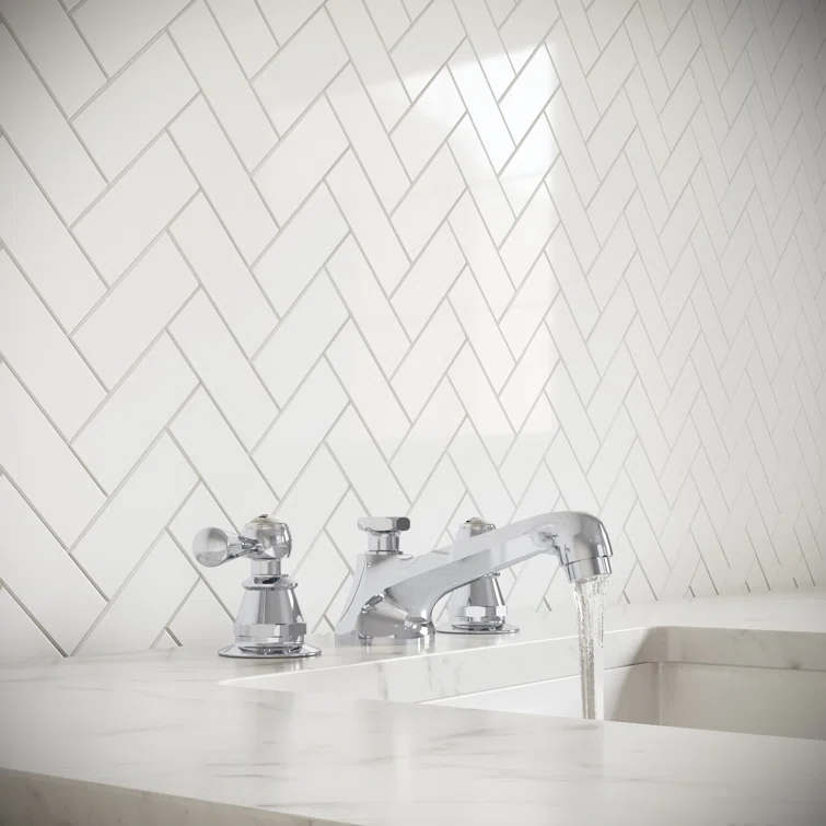Carlson Widespread 2-handle Bathroom Faucet with Drain Assembly