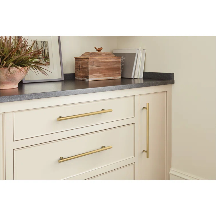 Bar Pulls 8-13/16 inch (224mm) Center-to-Center Cabinet Pull