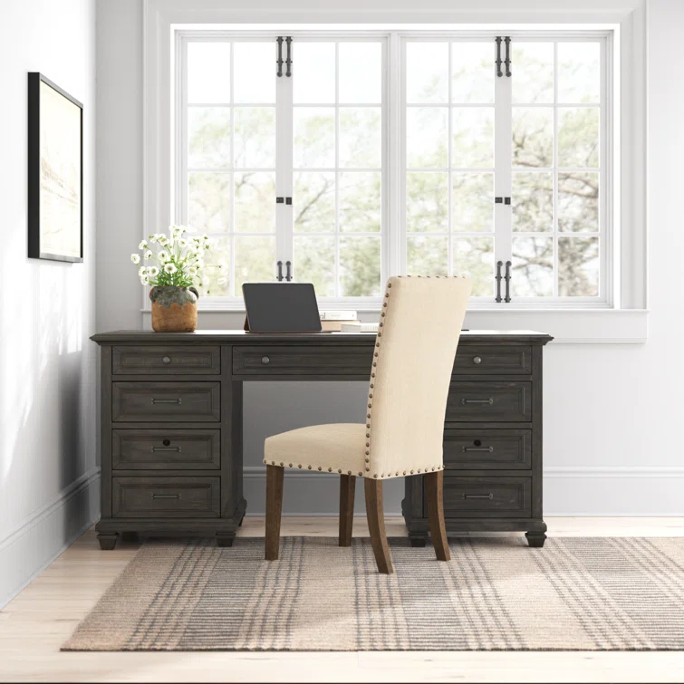 Kerey Executive Desk