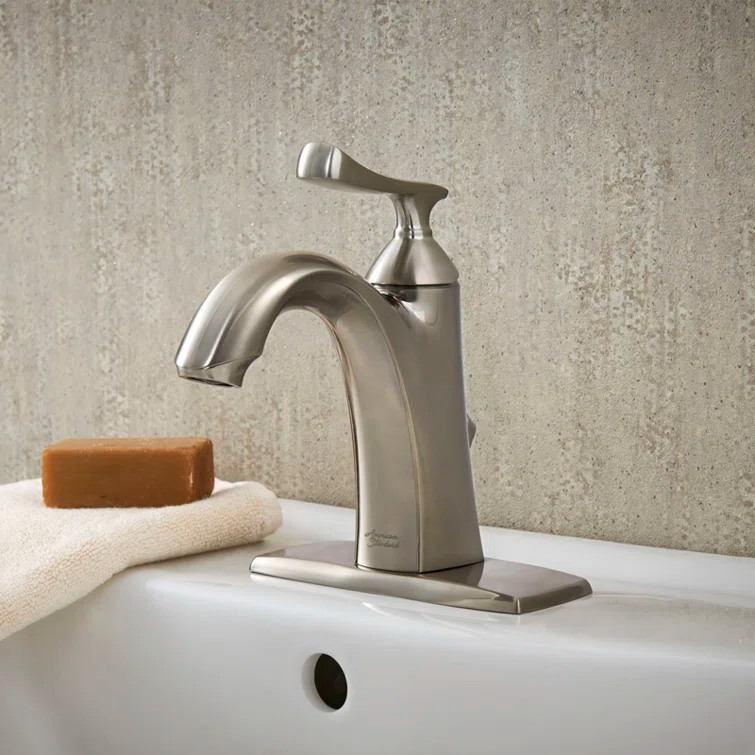 CHATFIELD Single Hole Single-Handle Bathroom Faucet 1.2 gpm With Lever Handle