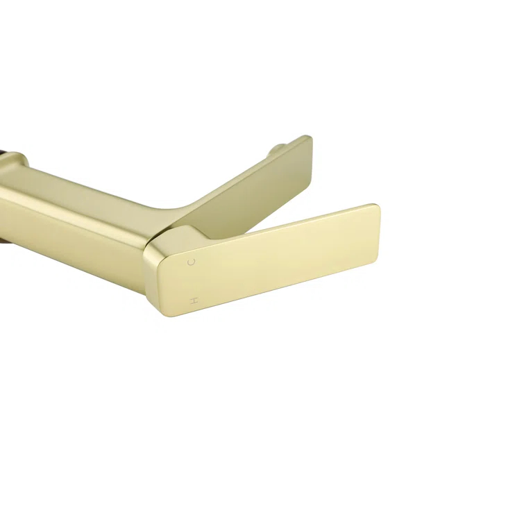 Lena Single-Hole Single-handle Bathroom Faucet