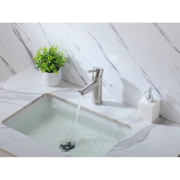 Mia Single-Hole Single-handle Bathroom Faucet