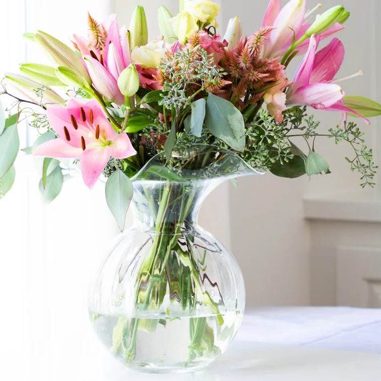 Elegant Clear Glass Fluted Vase for Bouquets