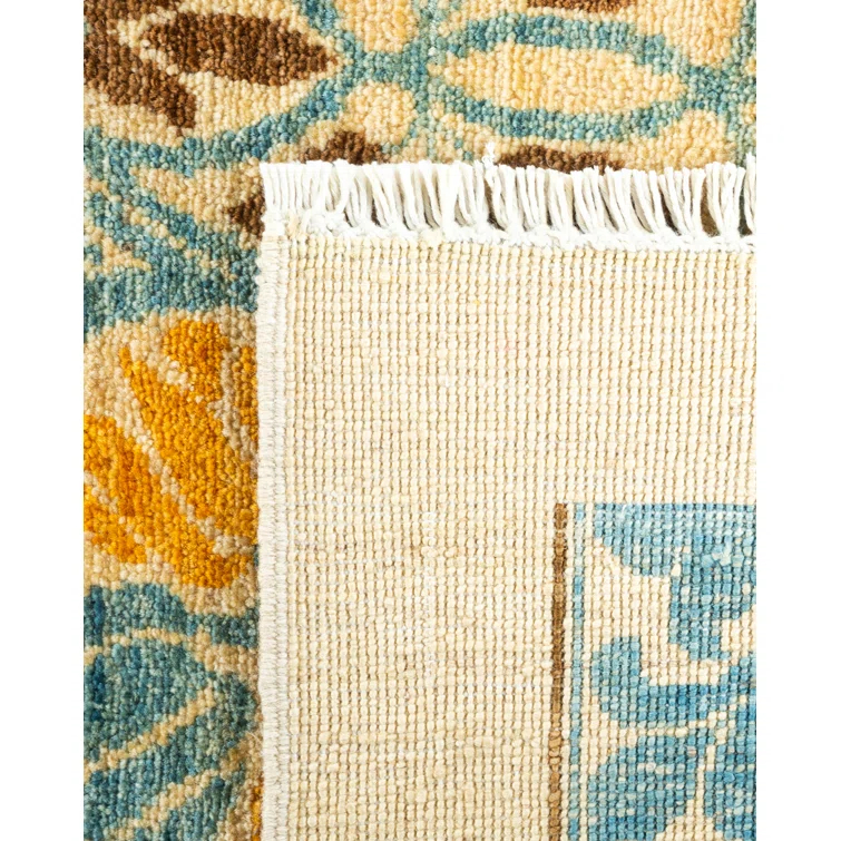 Ivory Floral Motif Hand-Knotted Wool Area Rug 8' x 10'