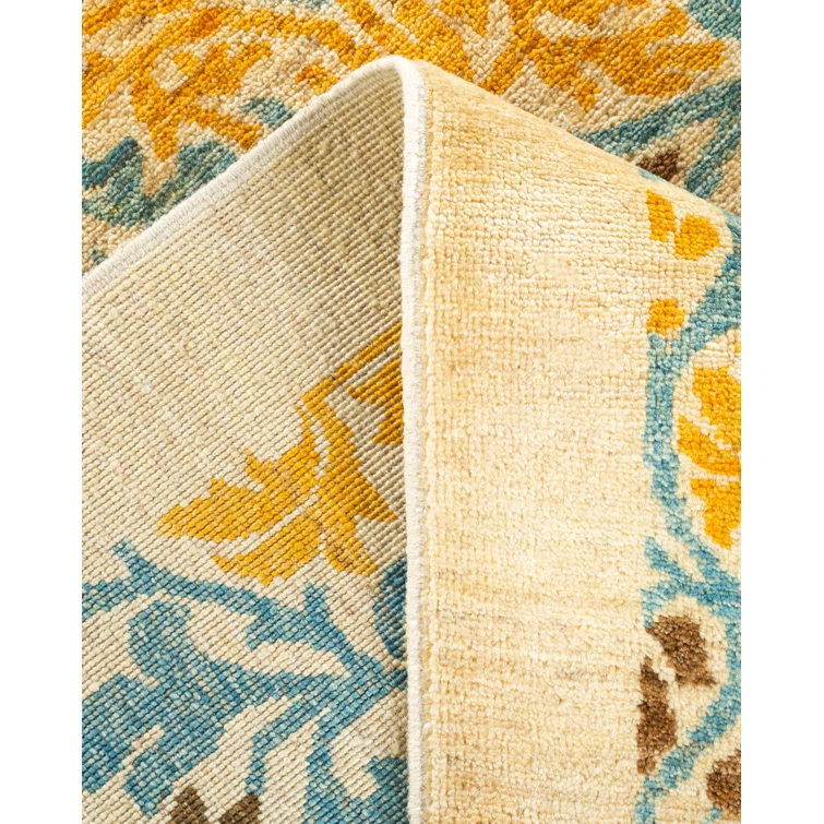 Ivory Floral Motif Hand-Knotted Wool Area Rug 8' x 10'