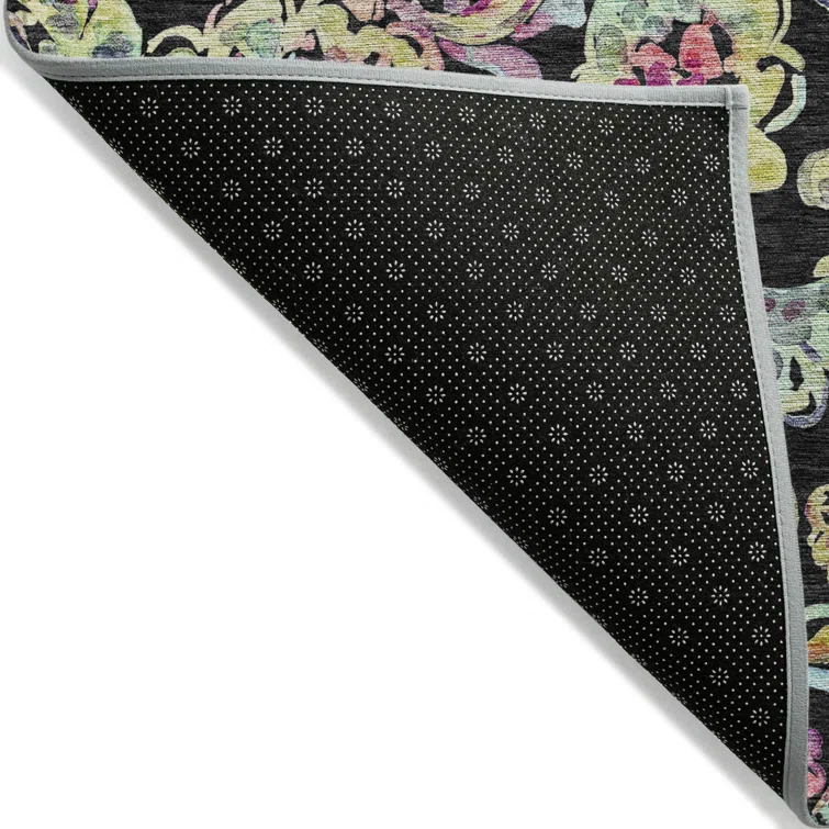 Shoifet Paisley Indoor / Outdoor Rug