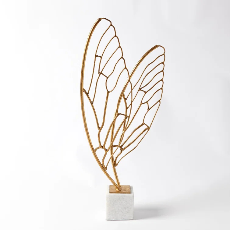 Signature III Figurines & Sculptures