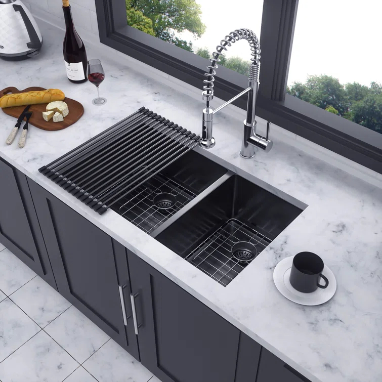 33'' L Undermount Double Bowl Stainless Steel Kitchen Sink