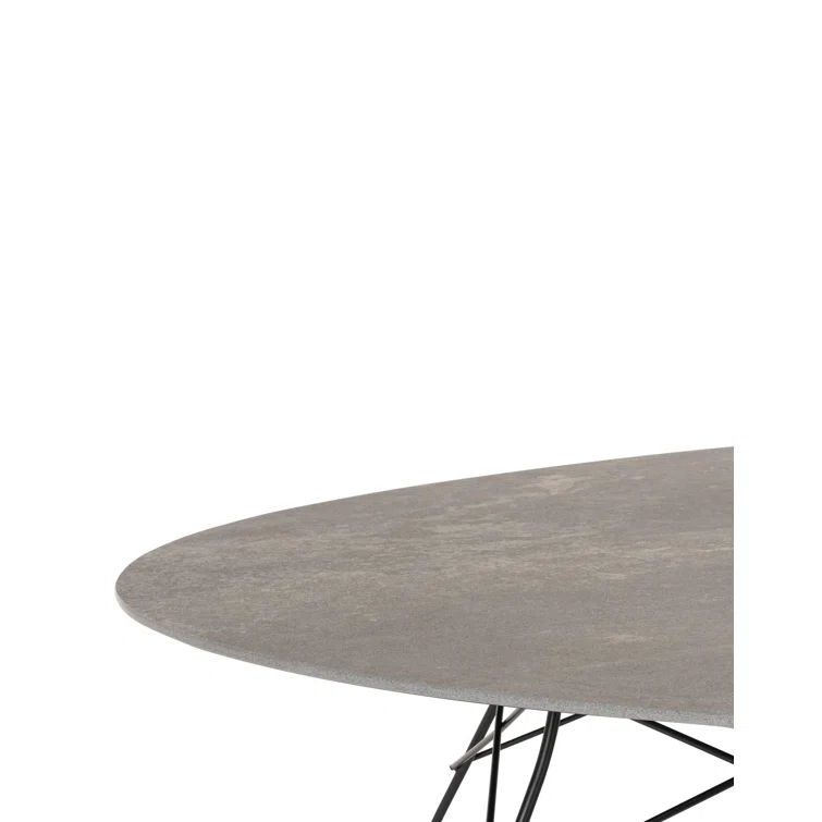 Glossy Round Table by Antonio Citterio with Oliver Löw