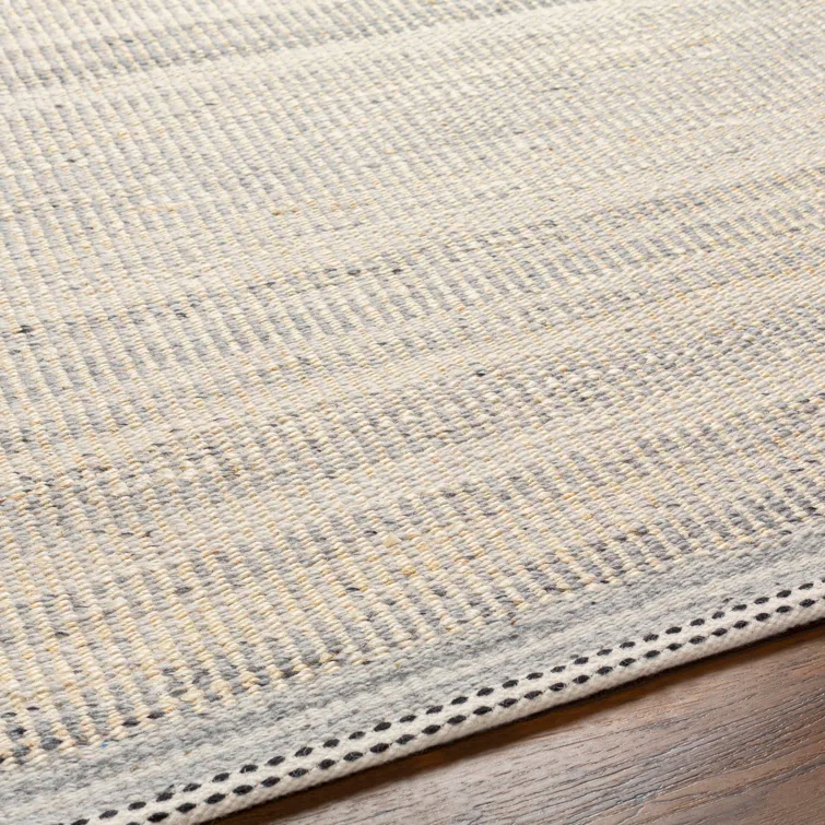 Lessie Beige/Gray Rug