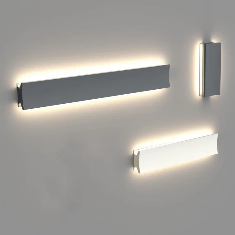 Lineacurve LED Wall/Ceiling Light