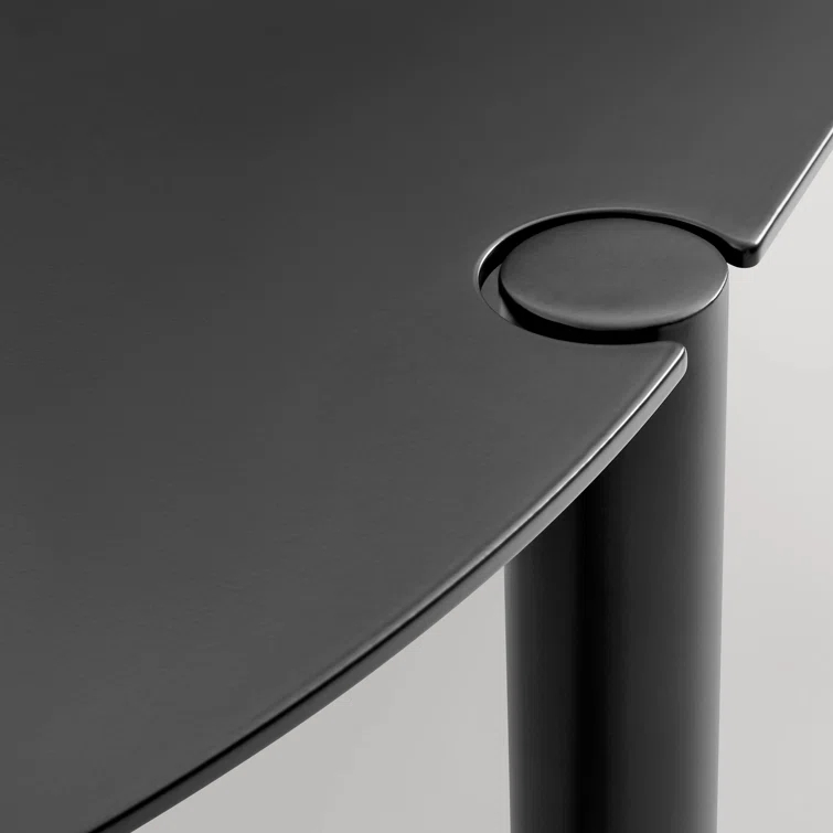 Comeuppance Round Aluminum Outdoor Dining Table