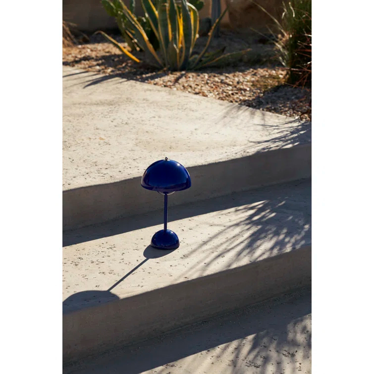 Flowerpot Table Lamp