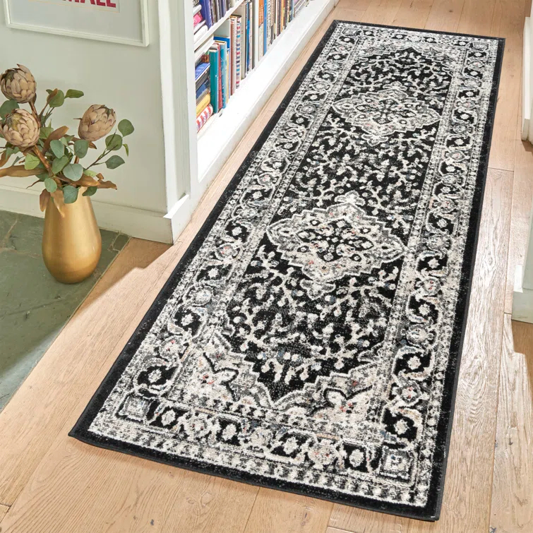 Heirloom Fluer Traditional Oriental Medallion Black Beige Polypropylene Area Rug