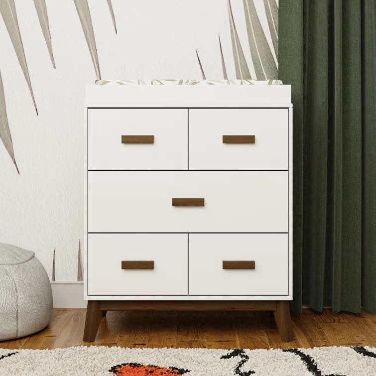 Scoot 3 Drawer Changing Table
