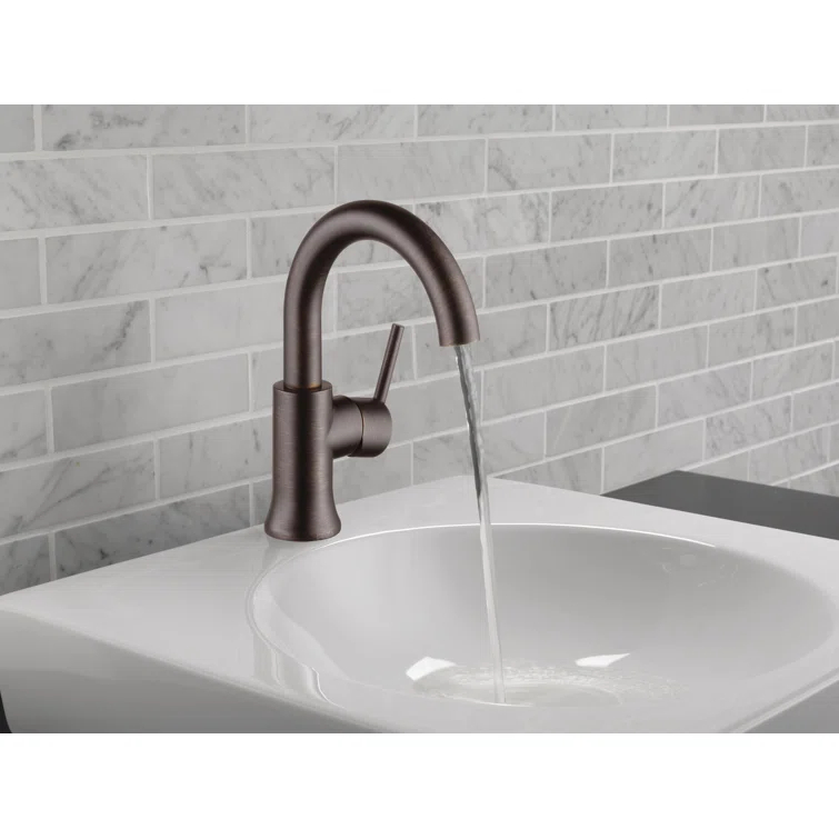 Trinsic Single Hole Bathroom Faucet with Drain Assembly, Single Handle Bathroom Sink Faucet