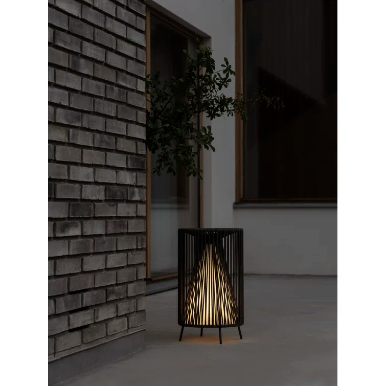 White Cordless Outdoor LED Lamp with Synthetic Rope