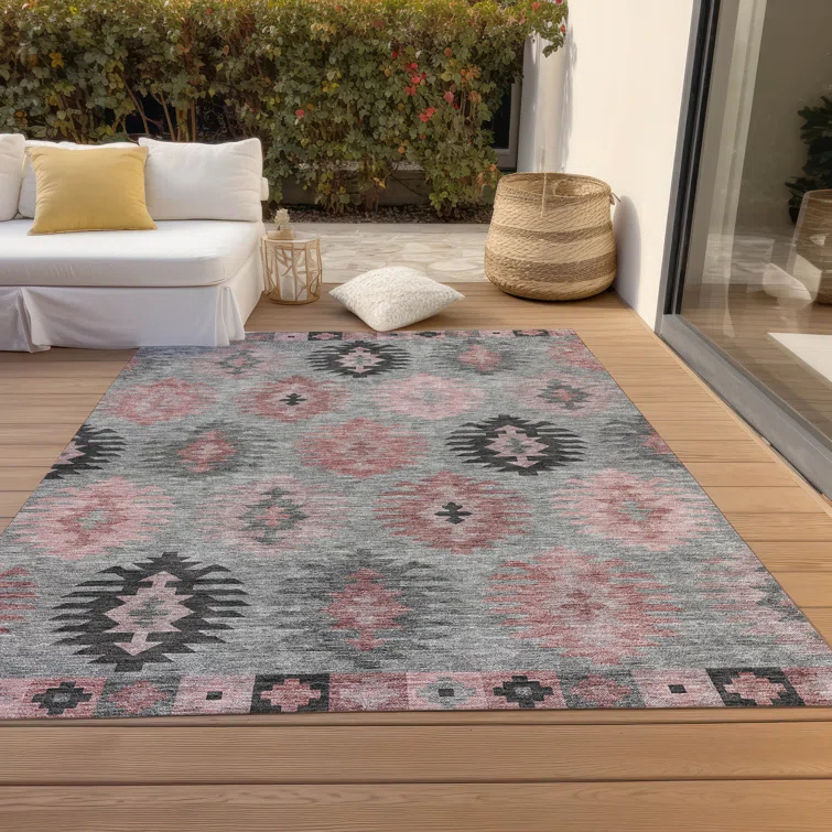 Chayden Southwestern Indoor / Outdoor Rug