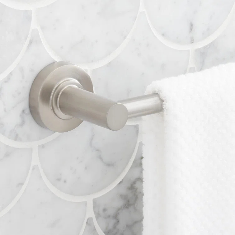 Lexia 24'' Wall Mounted Towel Bar