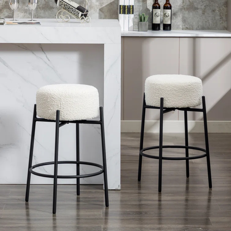 Swivel 26.7'' Boucle Counter Stool