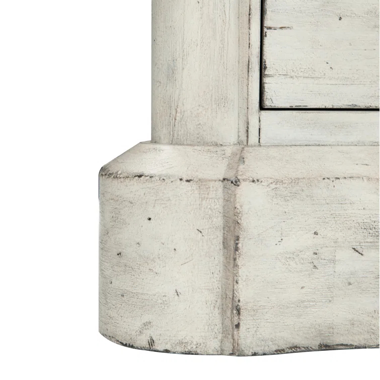 Mirabelle 9 Drawer Dresser
