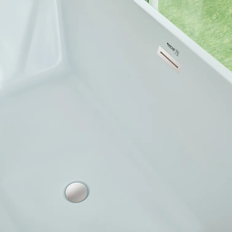 67" x 32" Freestanding Soaking Acrylic Bathtub
