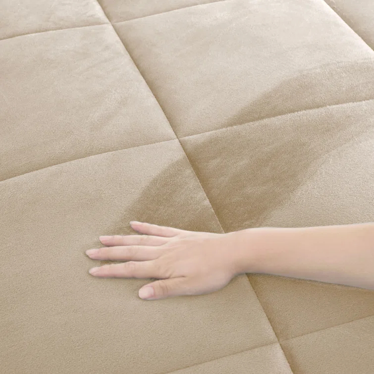 Ultra Plush Reversible Micro-Mink and Sherpa 3-Piece Comforter Set