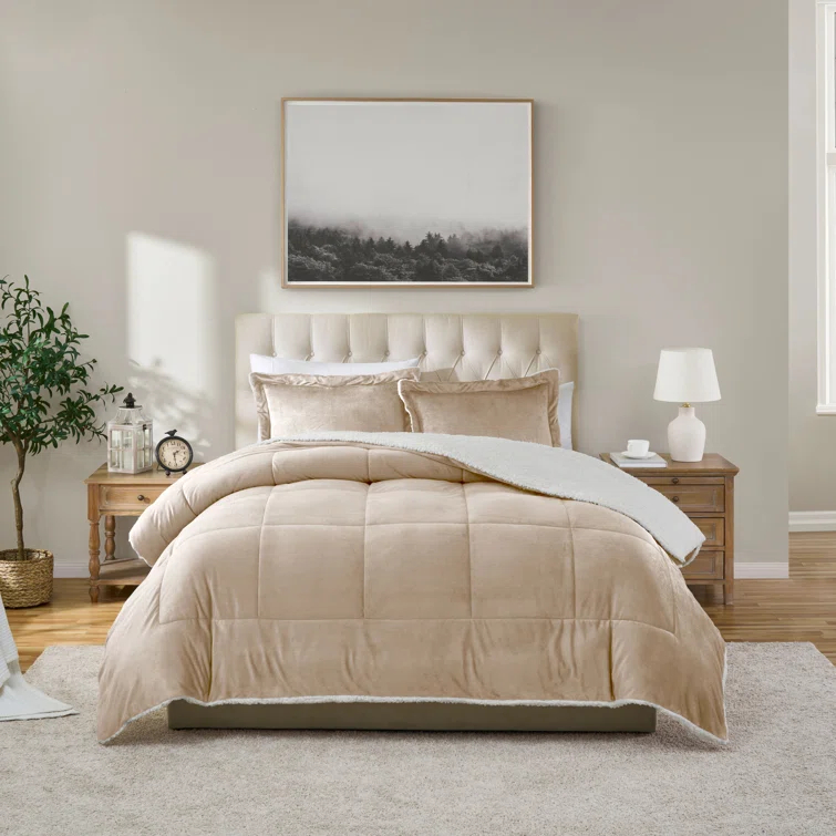 Ultra Plush Reversible Micro-Mink and Sherpa 3-Piece Comforter Set