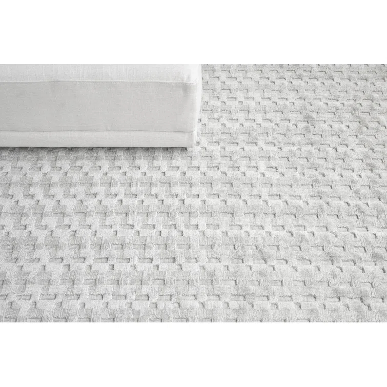 Monroe Silk Geometric Hand-Loomed Ivory Area Rug