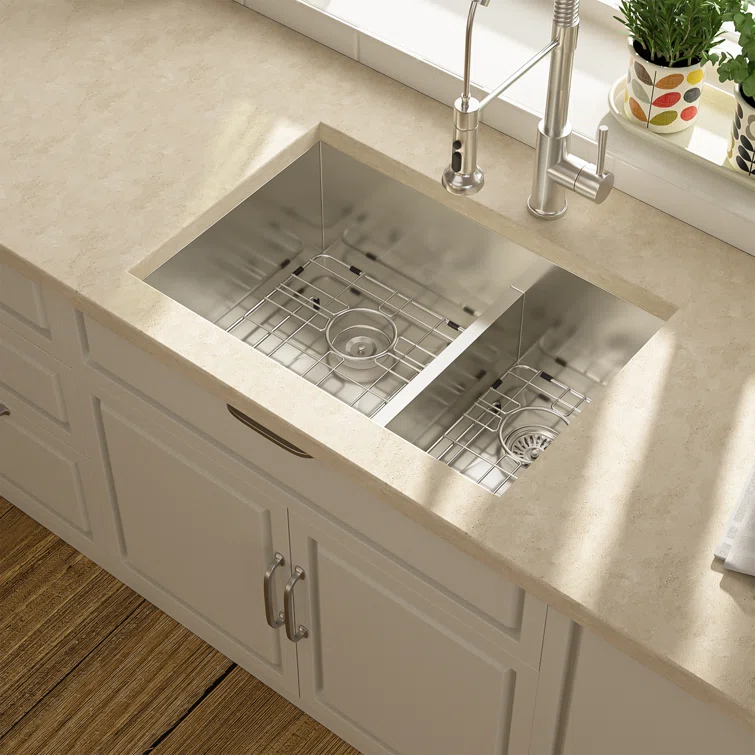 Lordear 28" L x 19" W Undermount Double Bowl 50/50 Kitchen Sink Double Basin 16 Gauge Stainless Steel Sink L28UKS255