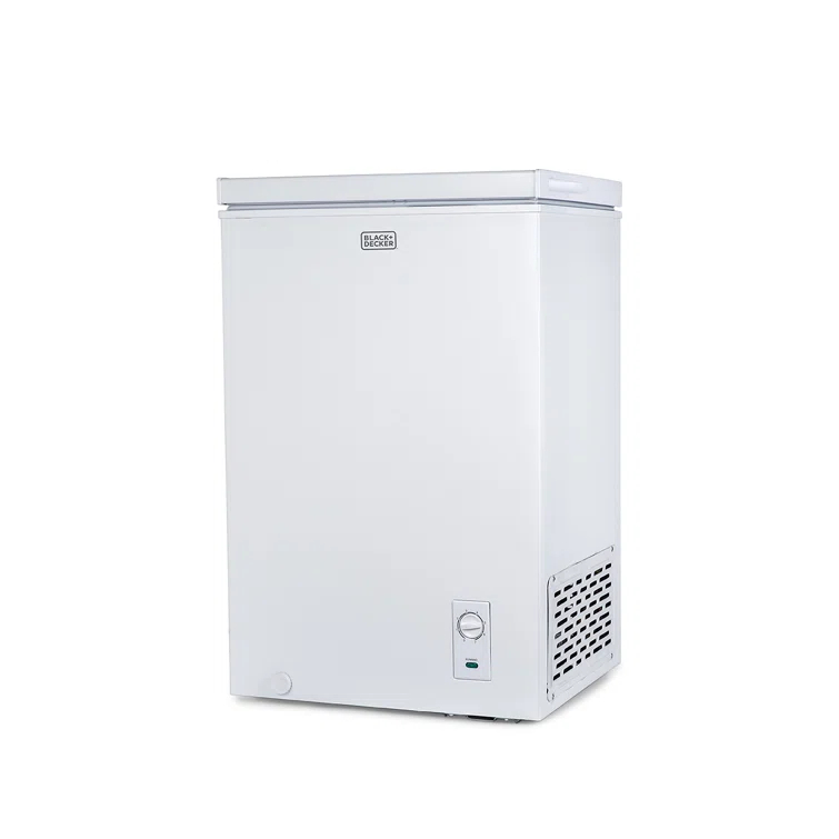 BLACK+DECKER BCFK Series BLACK+DECKER 2.7 Cu. Ft. Compact Chest Freezer, Deep Freezer Holds Up To 94.5 Lbs. of Frozen Food BCFK276