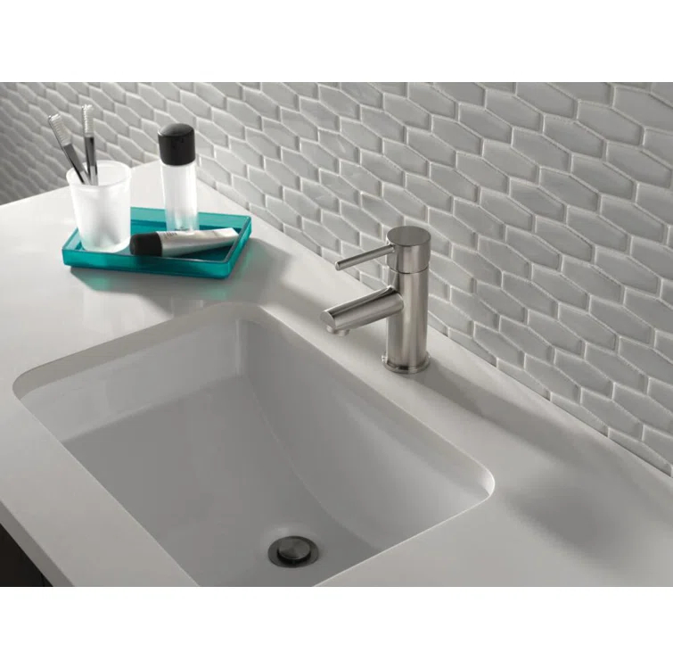 Trinsic Single Hole Bathroom Faucet with Drain Assembly, Single Handle Bathroom Sink Faucet
