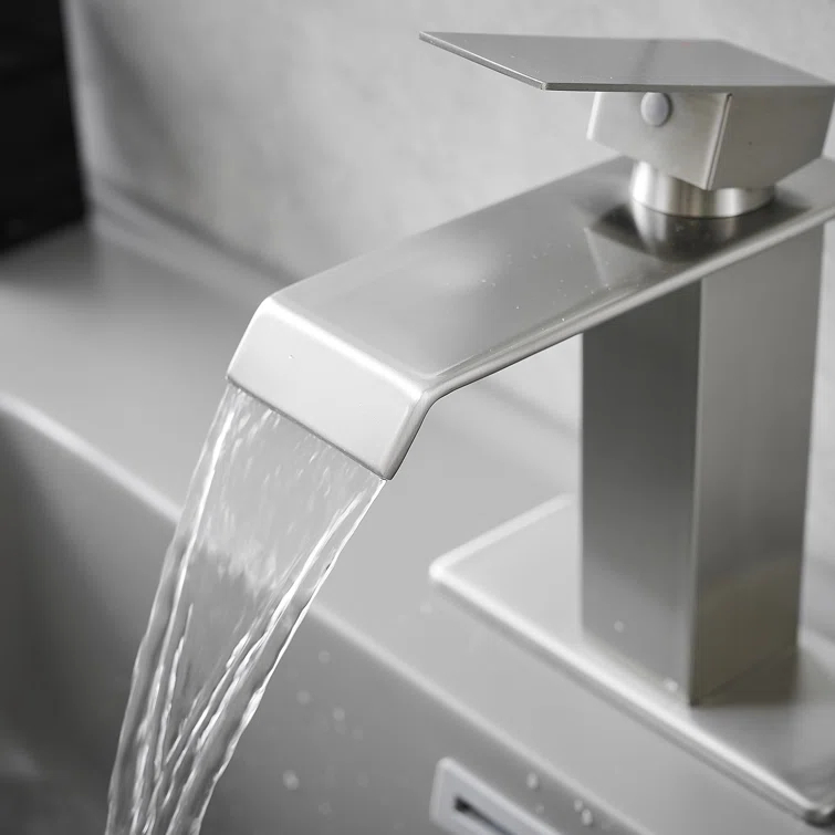 1 Single-handle Bathroom Faucet with Drain Assembly