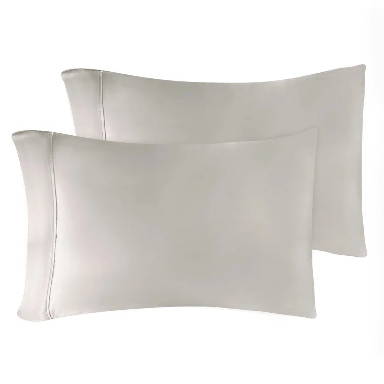 Superior Egyptian Cotton 300 Thread Count Solid Pillowcases (Set of 2)