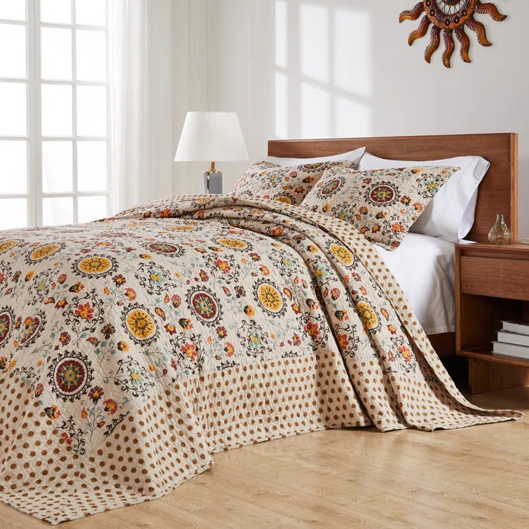 Andorra Medallion Cotton Reversible Quilt Set