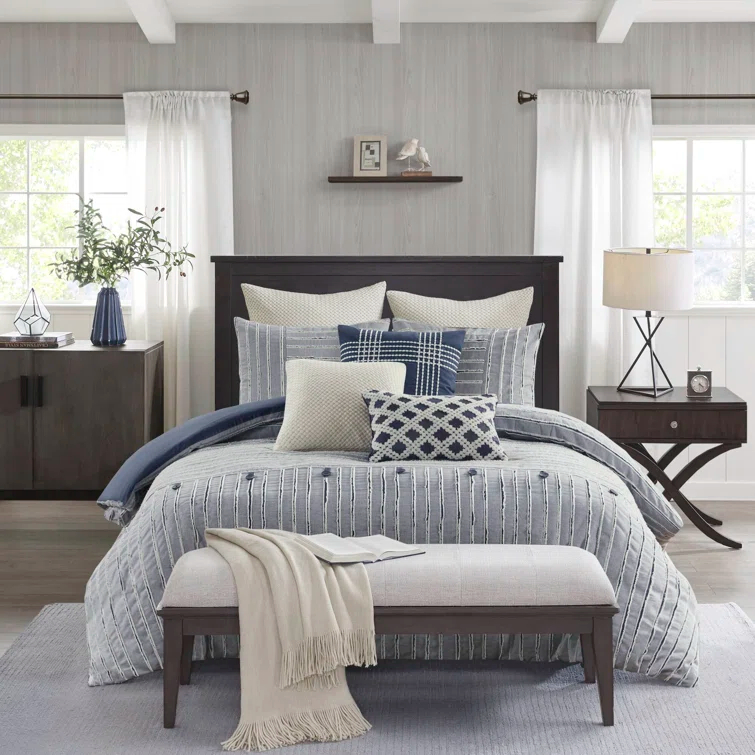 Madison Park Signature Essence Oversized Cotton Clipped Jacquard Comforter Set