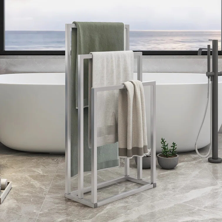 Freestanding 3-tier metal towel rack