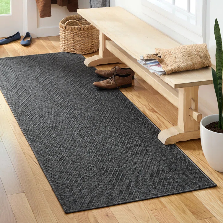 TOWN & COUNTRY BASICS Pax Herringbone Textured Solid Machine Washable Area Rug Black