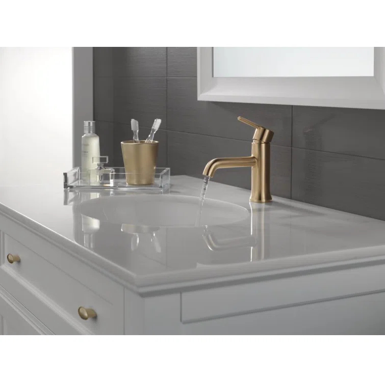 Trinsic Single Hole Bathroom Faucet with Drain Assembly, Single Handle Bathroom Sink Faucet