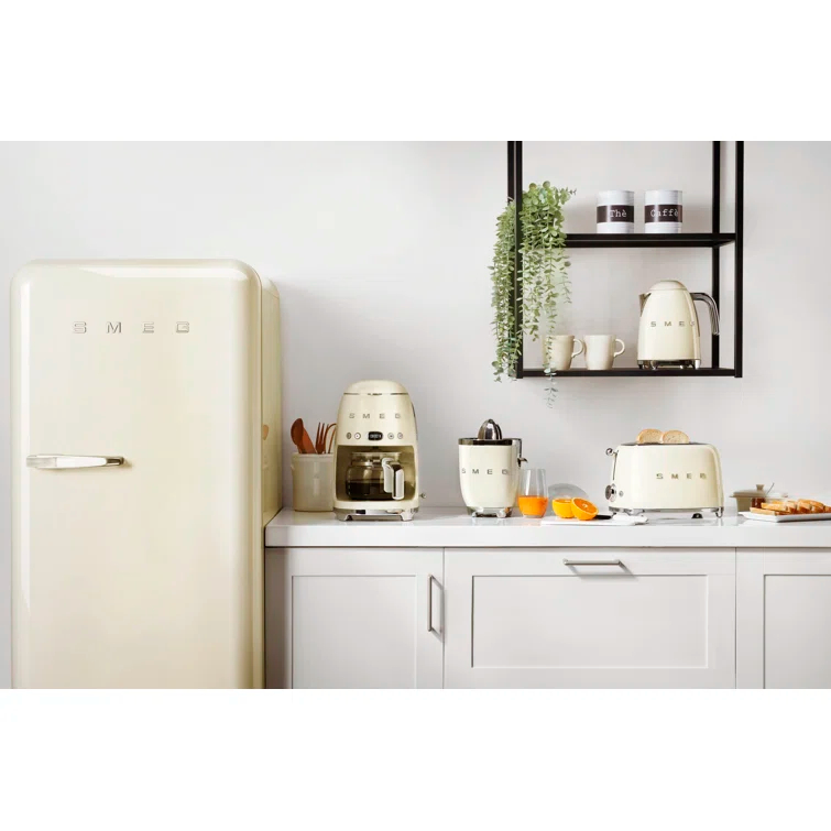 SMEG 50's Retro Style 10-Cup Drip Coffee Machine with Filter
