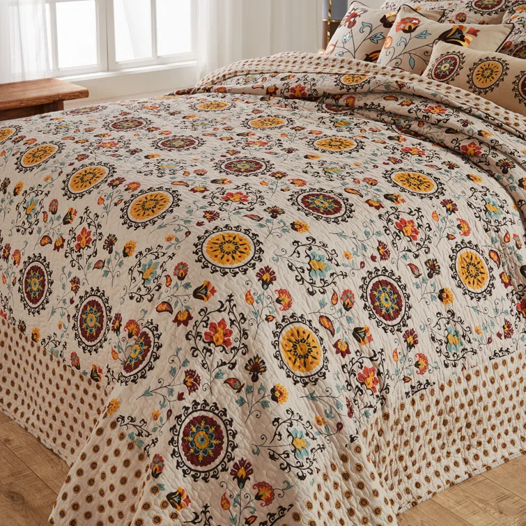 Andorra Medallion Cotton Reversible Quilt Set