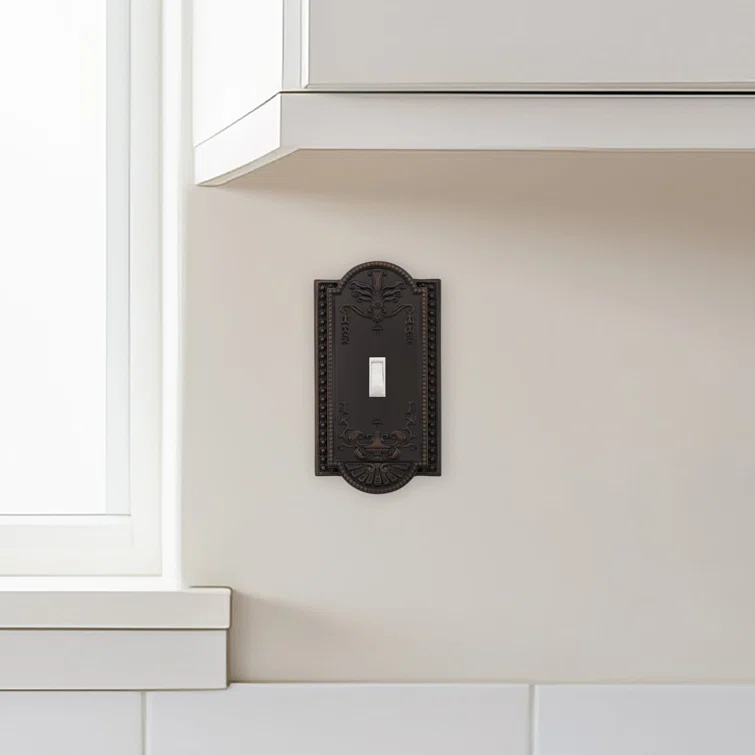 Meadows 1-Gang Toggle Light Switch Wall Plate